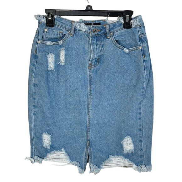 Misguided SZ 6 Denim Jean Skirt Distressed/Rips Pockets Frayed Hem Light Wash - Picture 1 of 8